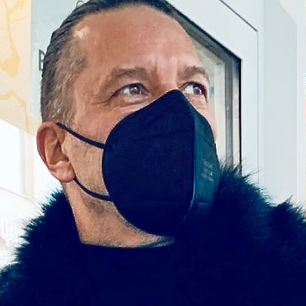 Markus Jaeger, Portrait mit schwarzer FFP2 Maske